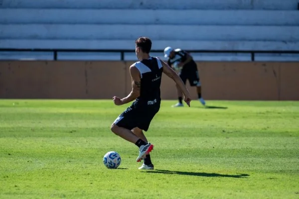 football team pressing training